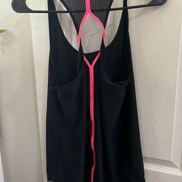 Under Armour Workout Tank - Picture 2 of 2